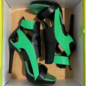 PAPERFOX heels, green & black
